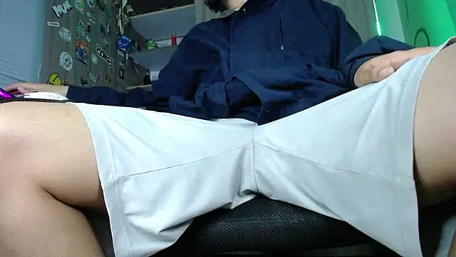 Snapshot of zacwatson_ chatting on 27, 12, 2024 zacwatson online show from 27, 12, 2024