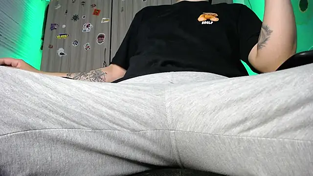 Snapshot of zacwatson_ chatting on 14, 1, 2025 zacwatson online show from 14, 1, 2025