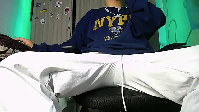 Snapshot of zacwatson_ chatting on 20, 1, 2025 zacwatson online show from 20, 1, 2025