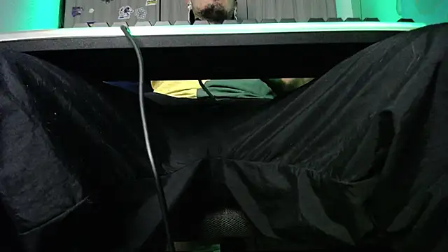 Snapshot of zacwatson_ chatting on 10, 2, 2025 zacwatson online show from 10, 2, 2025