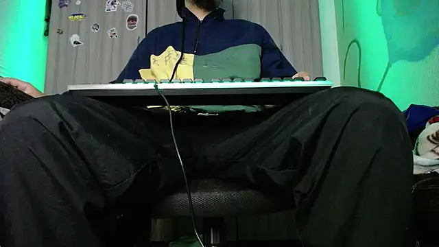 Snapshot of zacwatson_ chatting on 10, 2, 2025 zacwatson online show from 10, 2, 2025