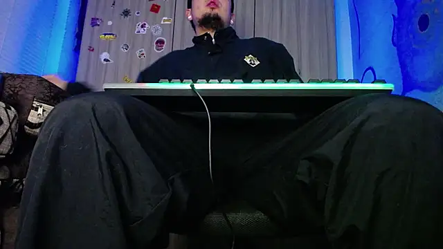 Snapshot of zacwatson_ chatting on 14, 2, 2025 zacwatson online show from 14, 2, 2025