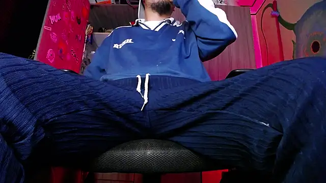 Snapshot of zacwatson_ chatting on 2, 10, 2025 zacwatson online show from 2, 10, 2025