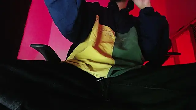 Snapshot of zacwatson_ chatting on 10, 11, 2025 zacwatson online show from 10, 11, 2025