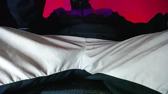 Snapshot of zacwatson_ chatting on 13, 11, 2025 zacwatson online show from 13, 11, 2025