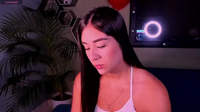 Snapshot of Sussy_Bell01 chatting on 18, 2, 2025 Sussy Bell01 online show from 18, 2, 2025