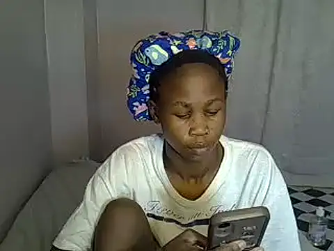 Snapshot of SexxyTerry chatting on 5, 2, 2025 SexxyTerry online show from 5, 2, 2025