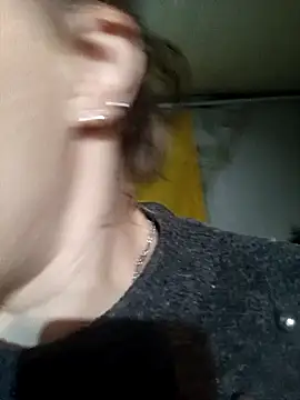 wLESLYMOSw online show from 1, 2, 2025