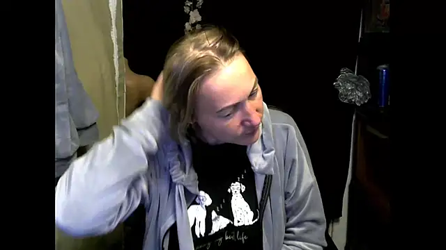 wLESLYMOSw online show from 27, 9, 2025