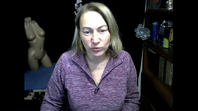 wLESLYMOSw online show from 3, 10, 2025