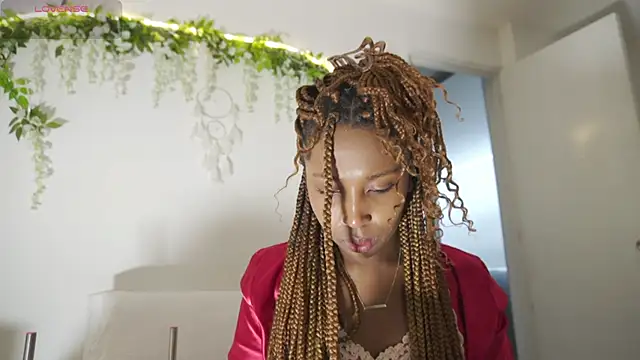 EmmaSanzz  online show from 4, 12, 2025