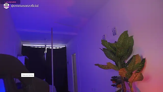 EmmaSanzz  online show from 18, 5, 2026