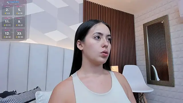 Julietasantos   online show from 7, 10, 2025