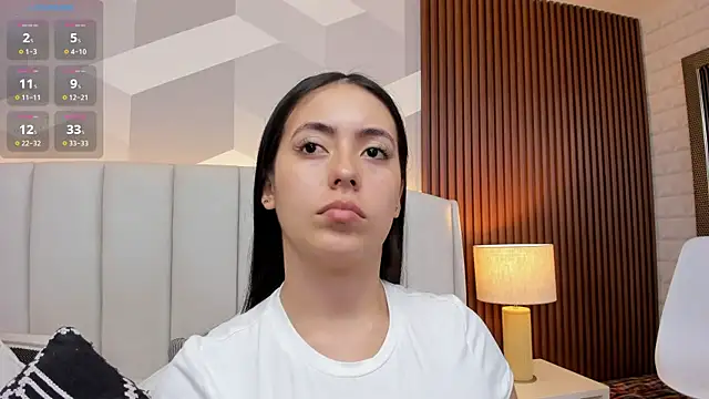 Julietasantos   online show from 9, 10, 2025