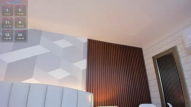 Julietasantos   online show from 8, 11, 2025