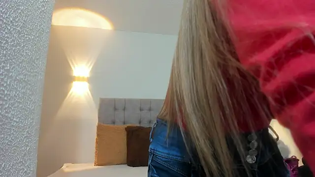 Carolina hernandez22 online show from 30, 9, 2025