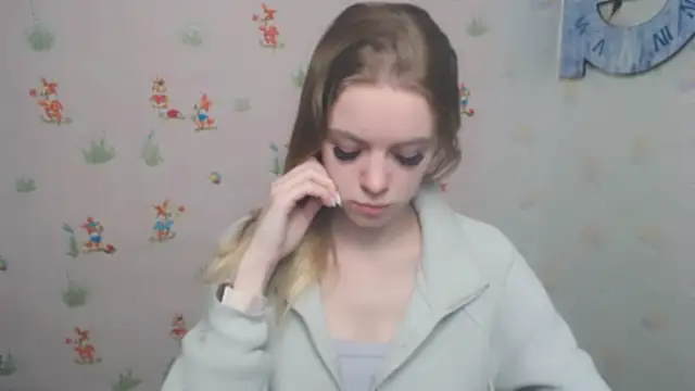 AliceFlirtt  online show from 17, 12, 2024