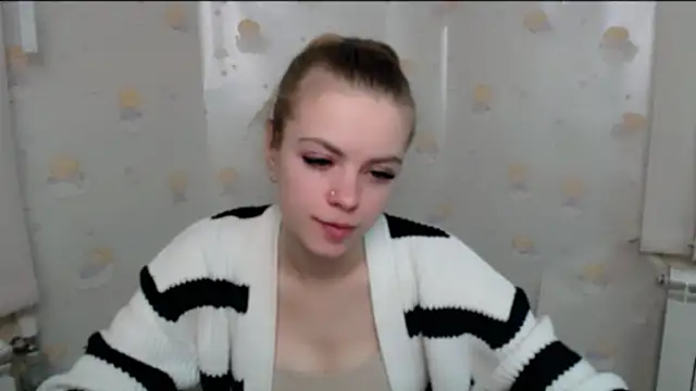 AliceFlirtt  online show from 23, 12, 2024