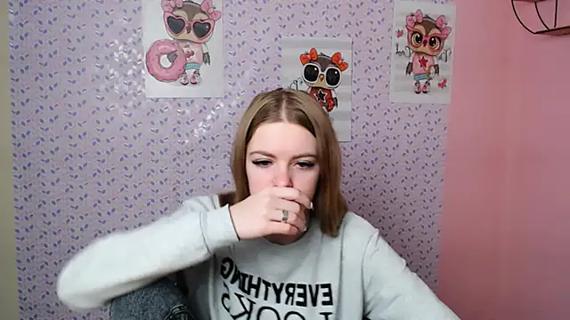 AliceFlirtt  online show from 9, 1, 2025