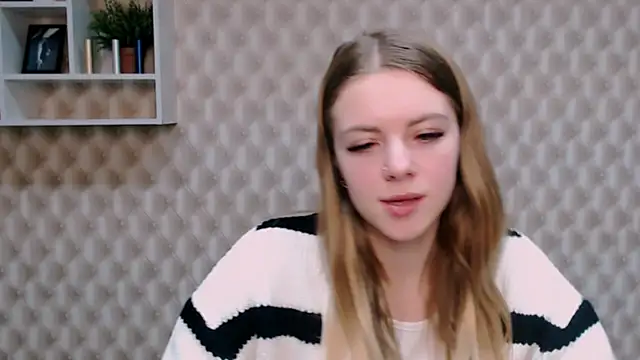 AliceFlirtt  online show from 1, 2, 2025