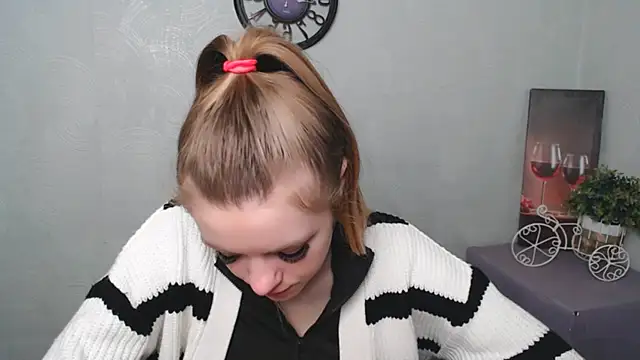 AliceFlirtt  online show from 6, 3, 2025