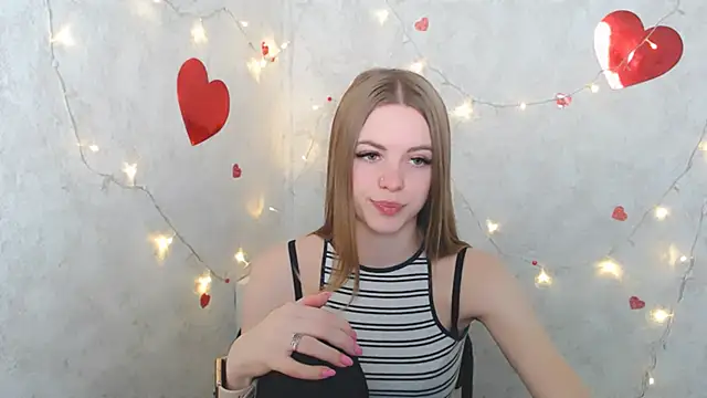 AliceFlirtt  online show from 21, 3, 2025