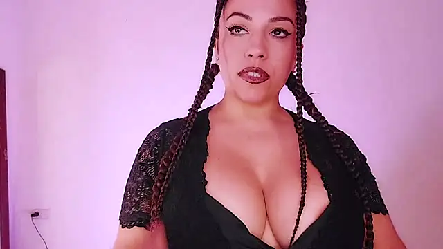 Latina hot2024 online show from 27, 2, 2025