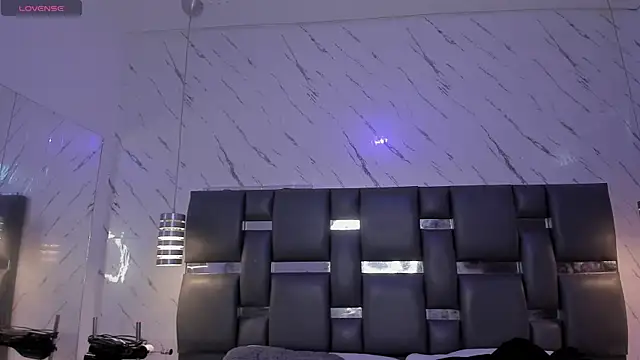 PittAndLunaa online show from 21, 4, 2026