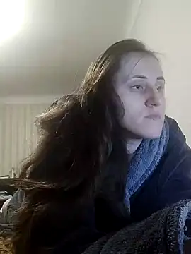 emeli moon online show from 2, 2, 2025