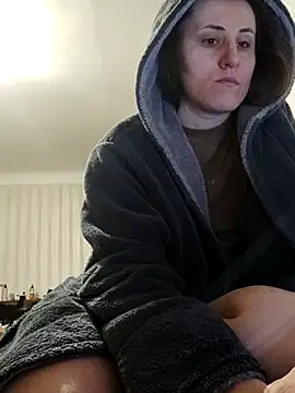 emeli moon online show from 22, 2, 2025