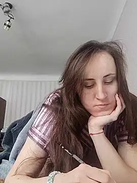 emeli moon online show from 28, 2, 2025