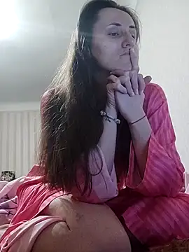 emeli moon online show from 8, 3, 2025