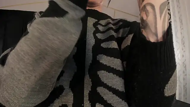 Snapshot of Adeelinee chatting on 20, 12, 2025 Adeelinee online show from 20, 12, 2025