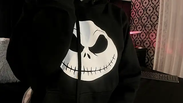 Snapshot of Adeelinee chatting on 5, 1, 2026 Adeelinee online show from 5, 1, 2026