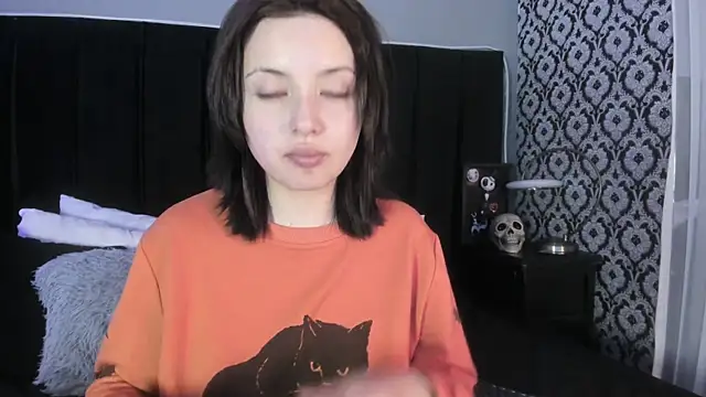 Snapshot of Adeelinee chatting on 7, 3, 2026 Adeelinee online show from 7, 3, 2026