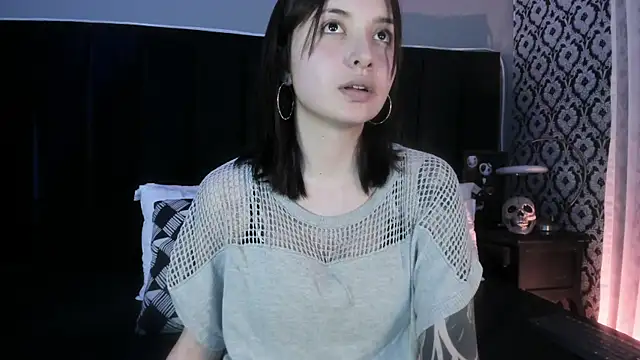 Snapshot of Adeelinee chatting on 26, 3, 2026 Adeelinee online show from 26, 3, 2026