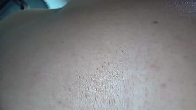 white sexy  online show from 18, 10, 2025