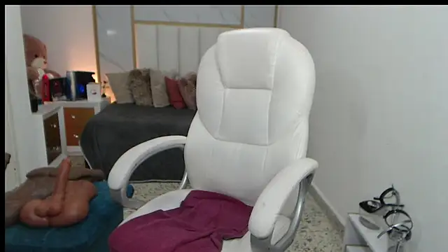 annita cooper  online show from 12, 2, 2025