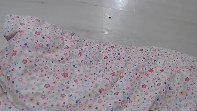 CRISTIINA37 online show from 21, 4, 2026