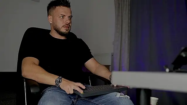 juliusmasters online show from 12, 10, 2025