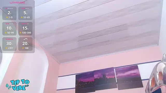 tamarafoxy  online show from 3, 12, 2024