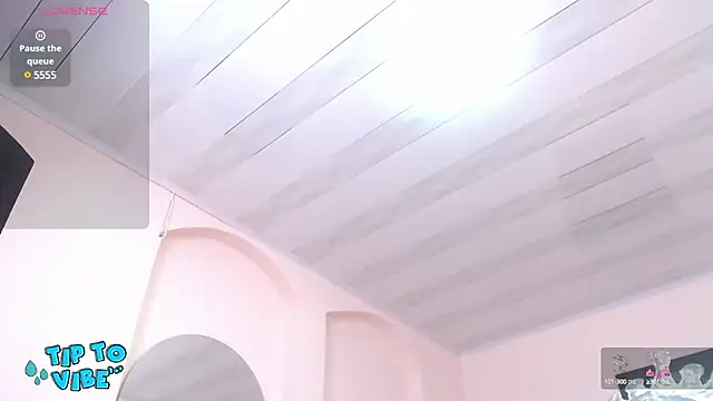 tamarafoxy  online show from 7, 12, 2024