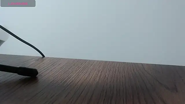 tamarafoxy  online show from 9, 1, 2025