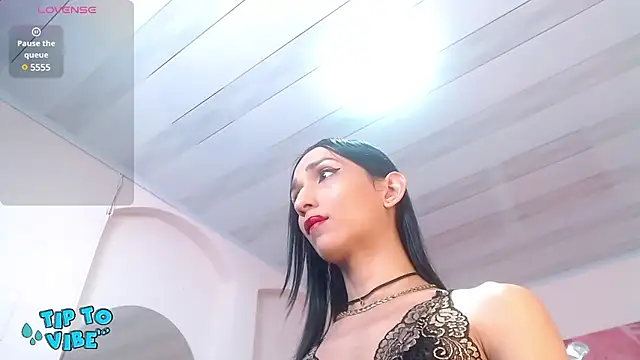 tamarafoxy  online show from 20, 1, 2025