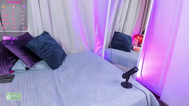 Snapshot of charloottee_1 chatting on 6, 2, 2025 charloottee 1 online show from 6, 2, 2025