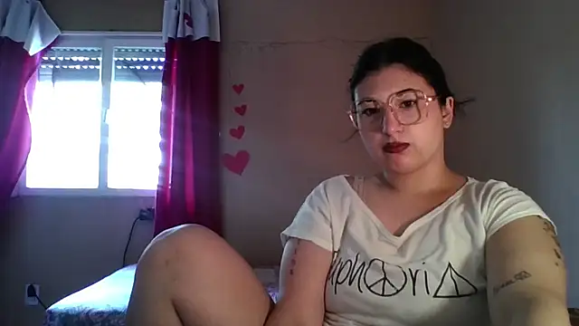 imsohornydacom online show from 25, 2, 2026