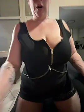 darkmoonsubmissive online show from 29, 6, 2026