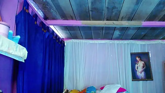 Snapshot of ZoeKuipers13 chatting on 3, 1, 2025 ZoeKuipers13 online show from 3, 1, 2025