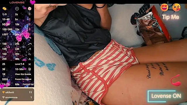 Snapshot of Perversdemlni chatting on 2, 11, 2025 Perversdemlni online show from 2, 11, 2025