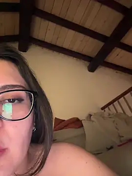 Its Jade online show from 6, 3, 2025